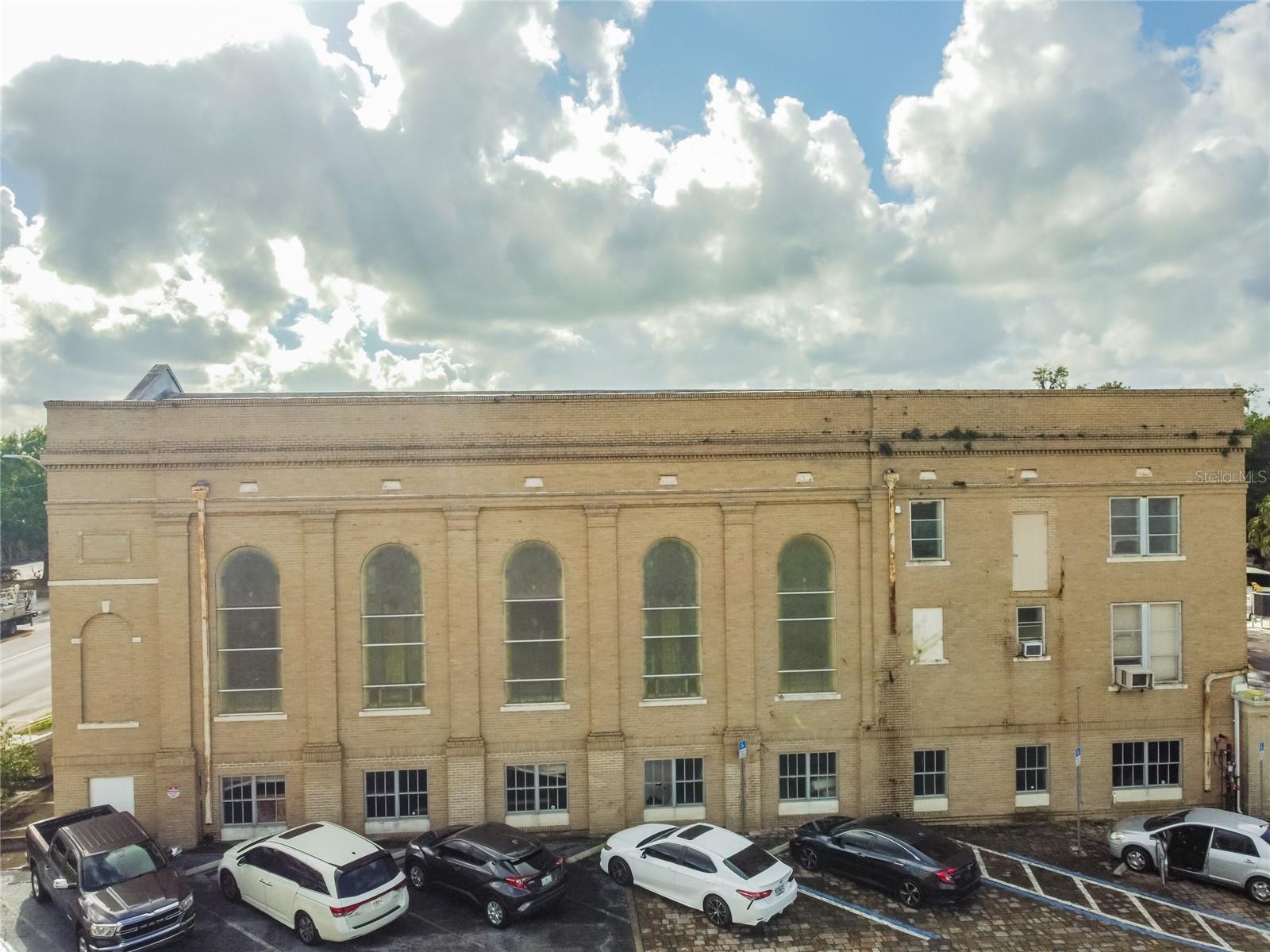 Church Building For Sale in Lakeland, FL - 23,700 sq ft $4,750,000