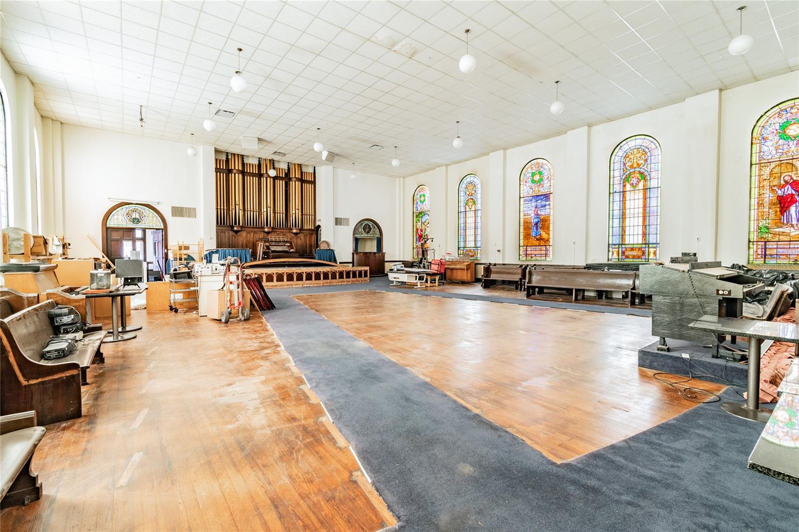 Church Building For Sale in Lakeland, FL - 23,700 sq ft $4,750,000