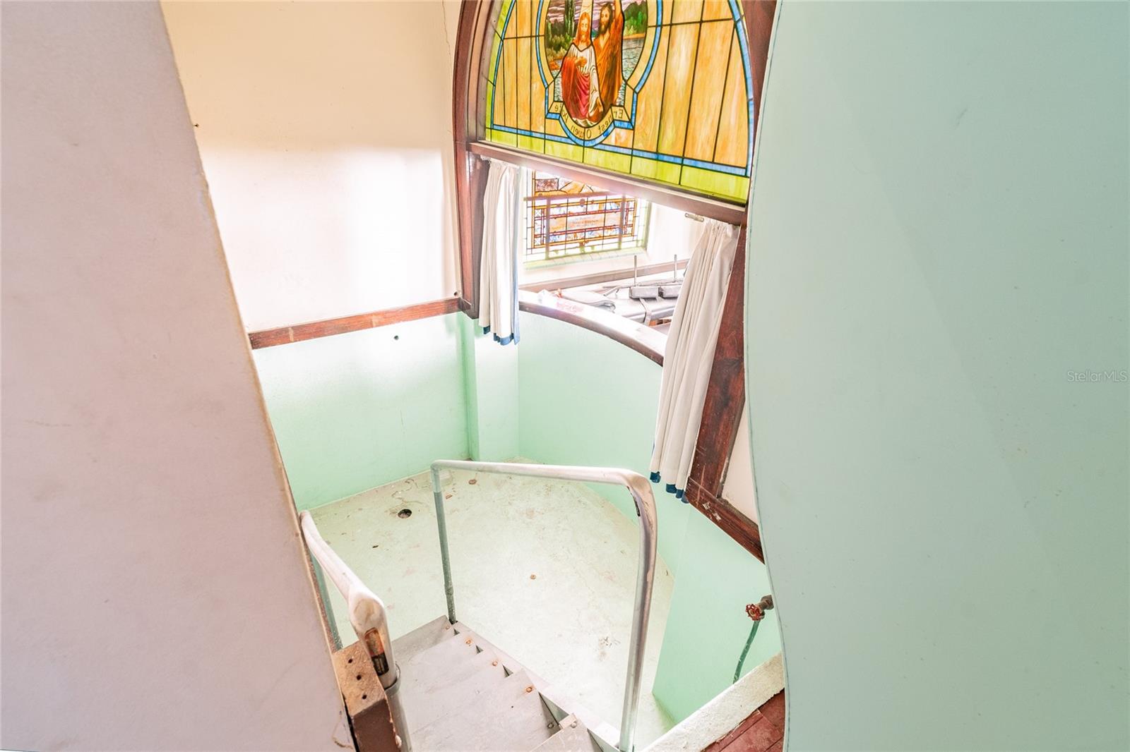 Church Building For Sale in Lakeland, FL - 23,700 sq ft $4,750,000