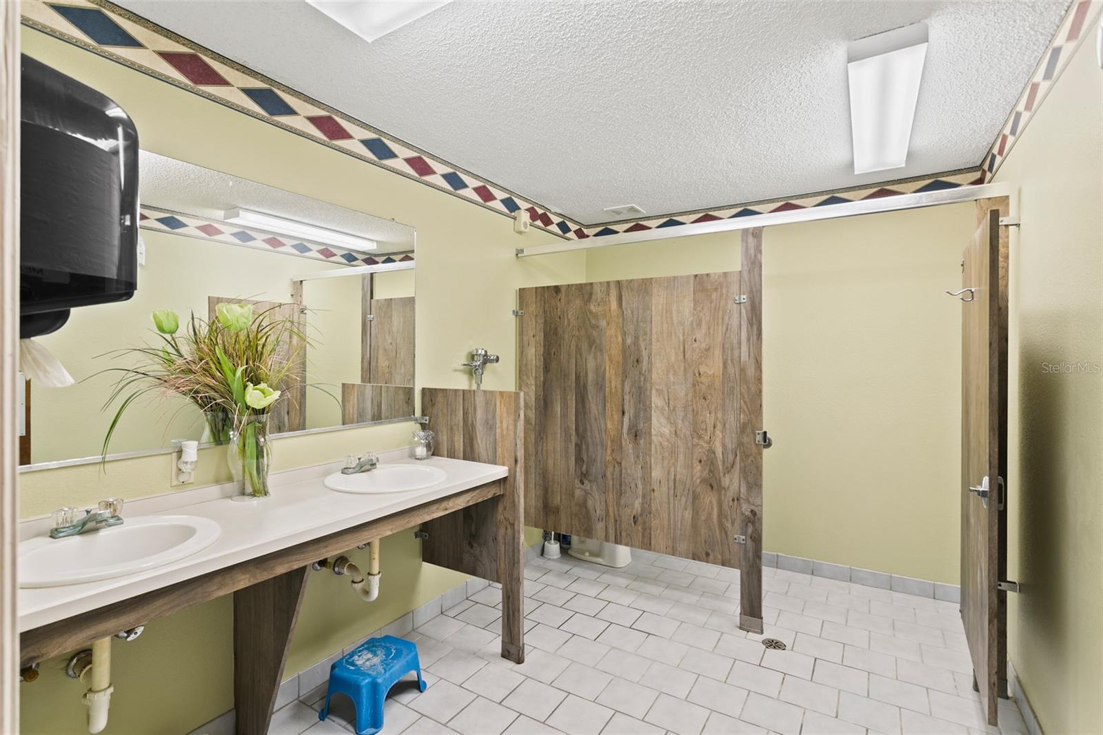 Church and School Building For Sale in Bunnell, FL $3,950,000