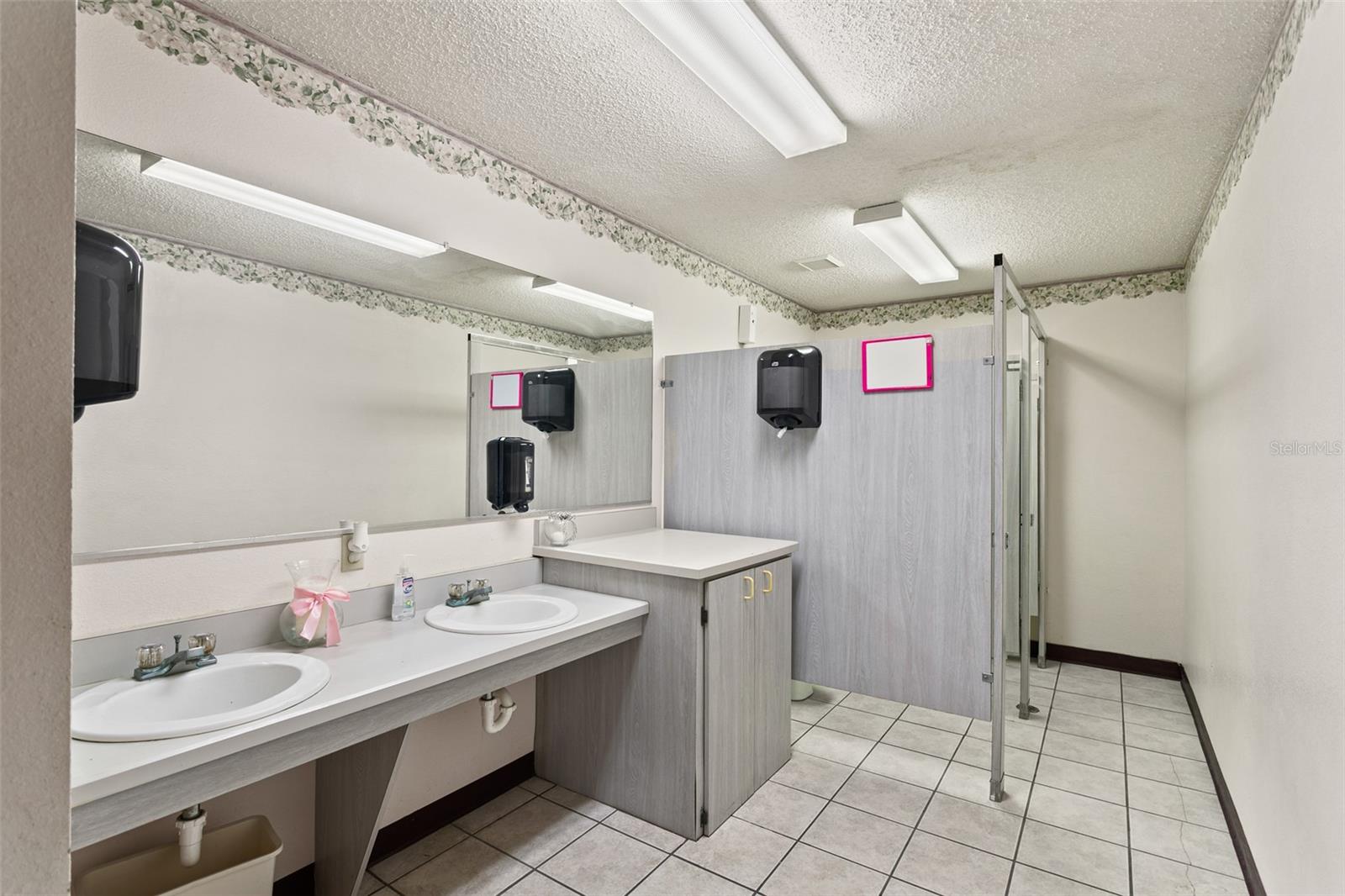 Church and School Building For Sale in Bunnell, FL $3,950,000
