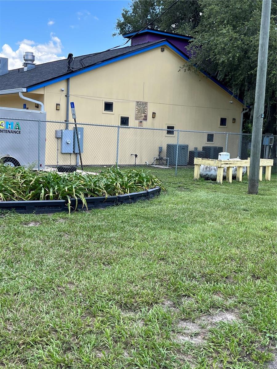Building For Day Care Center For Sale in Dade City, FL $1,025,000