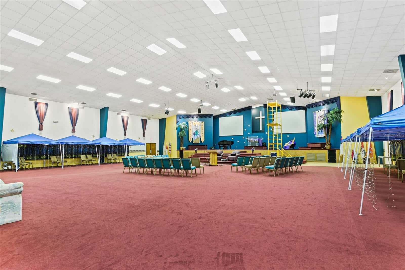 18 Acres with Church and Classrooms For Sale in Bunnell, FL $4,950,000 18 Acres with Church and Classrooms For Sale in Bunnell, FL $4,950,000