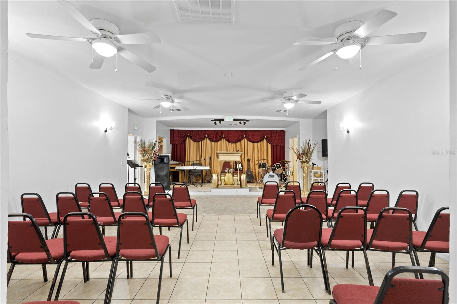 Church Building For Sale in Deland, FL $399,800 Church Building For Sale in Deland, FL $399,800